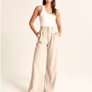 Women's Beige Wide-Leg Trouser